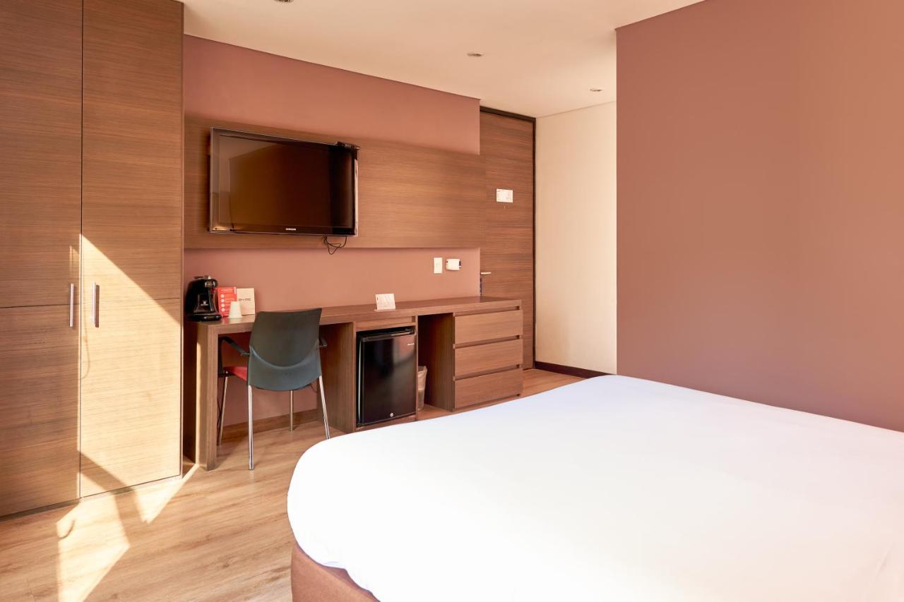 84 Dc Bogota Hotel Ngoại thất bức ảnh