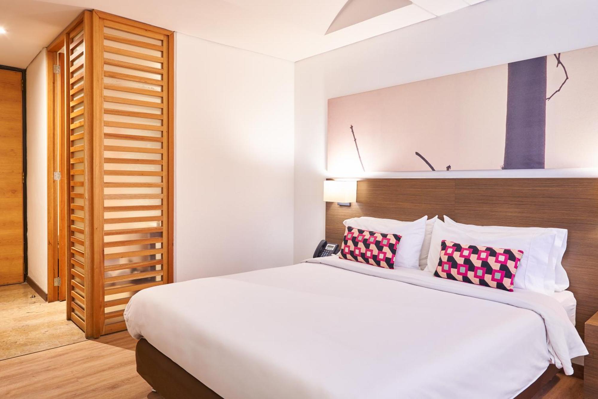 84 Dc Bogota Hotel Ngoại thất bức ảnh