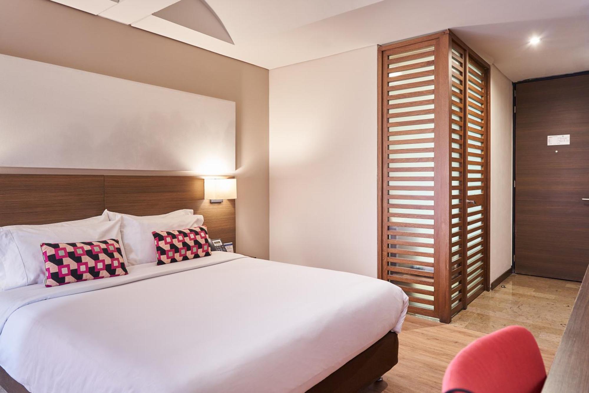 84 Dc Bogota Hotel Ngoại thất bức ảnh