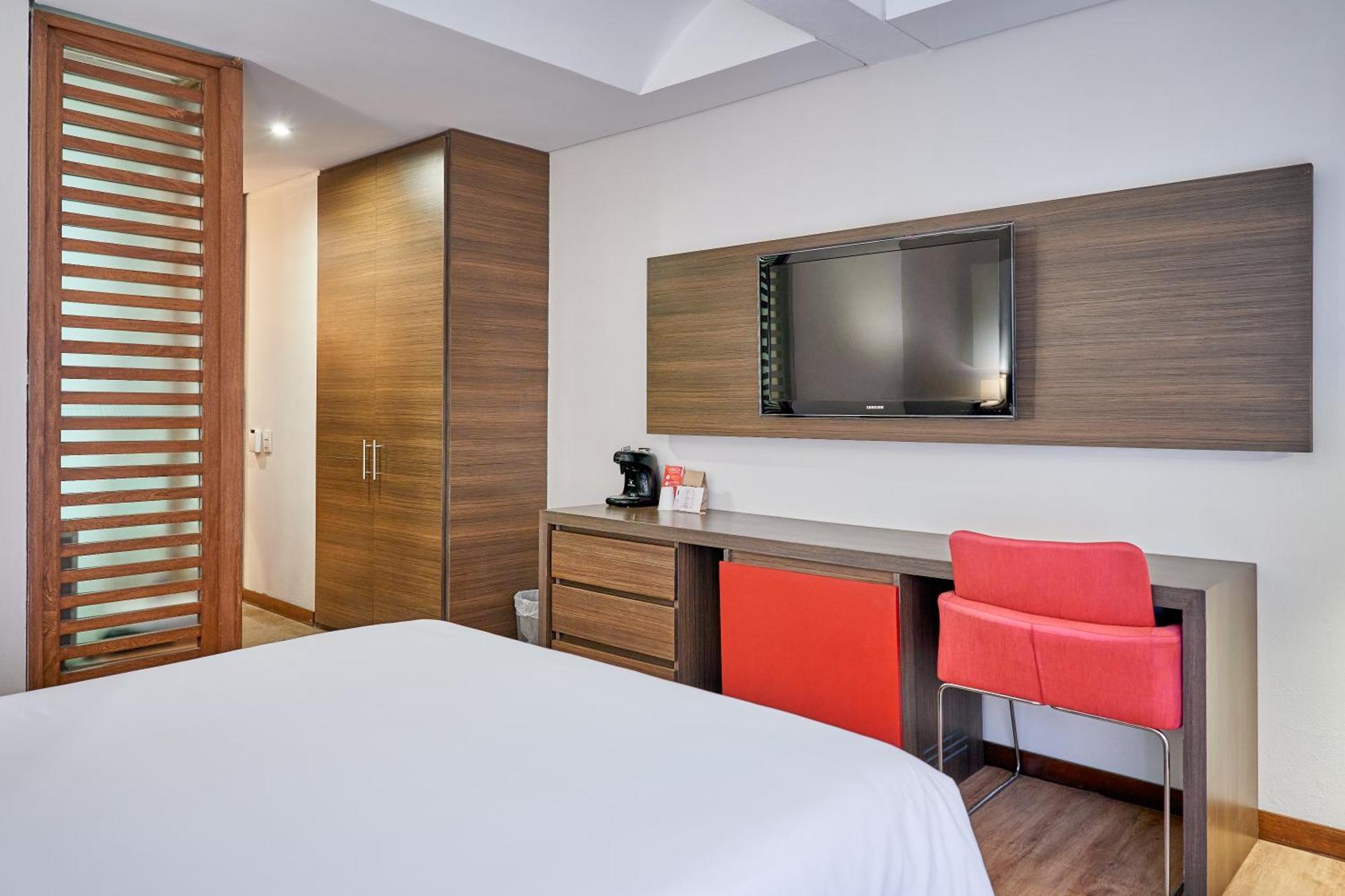 84 Dc Bogota Hotel Ngoại thất bức ảnh